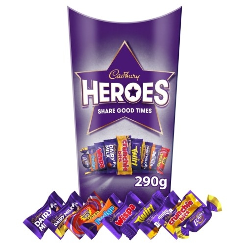 06946 A 24 Cadbury Heroes